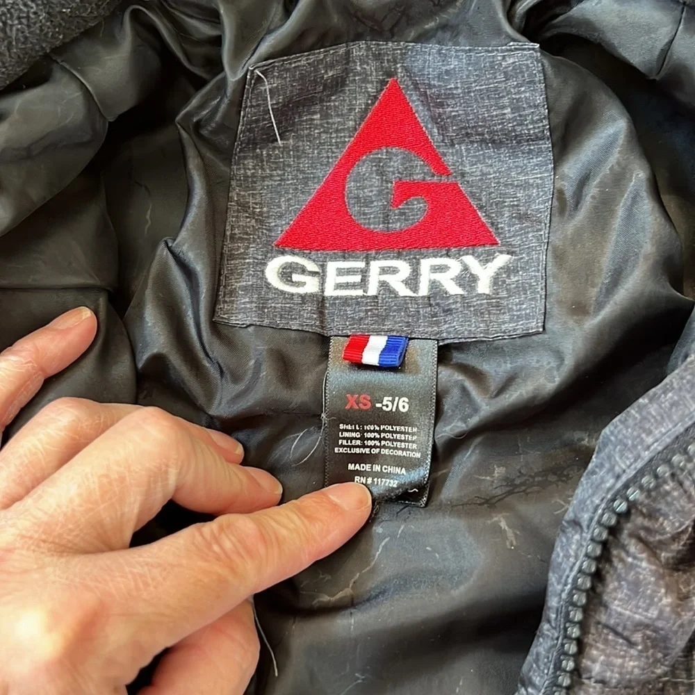 Kids GERRY winter jacket. Excellent condition size 5/6